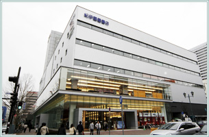 キャリアバンク札幌スキルアップセンターの入っているビル外観